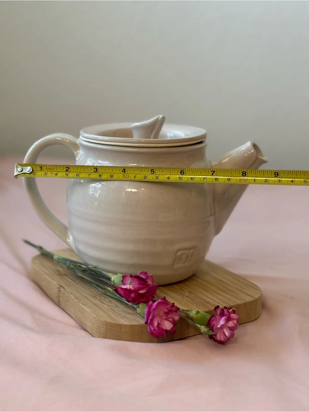 FN Food Nanny Peony Ceramic Stoneware Tea Pot with Lid Blush Pink